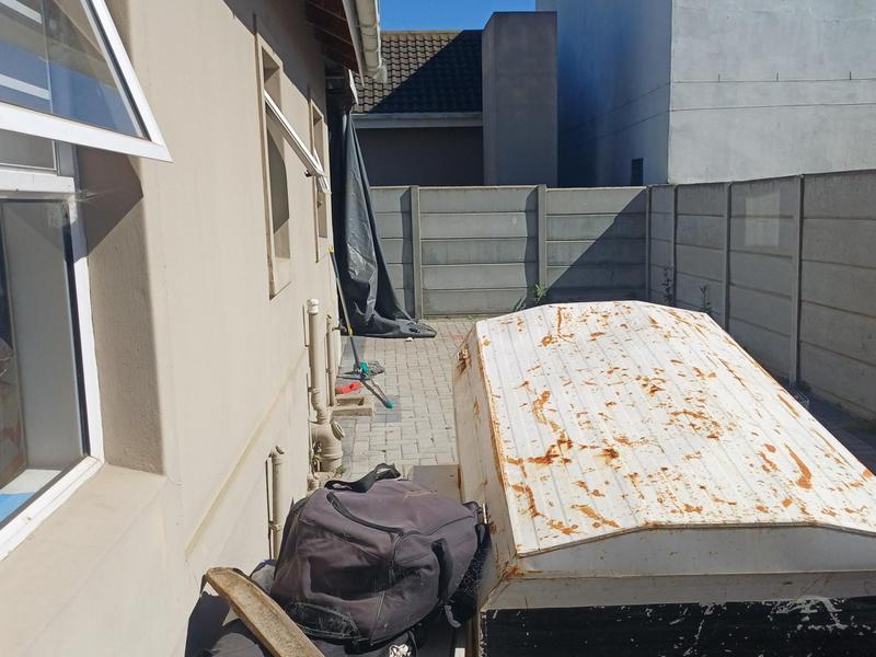 2 Bedroom Property for Sale in Bernadino Heights Western Cape